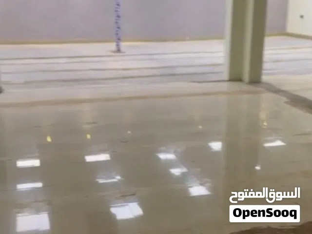 فرصة مميزة للإيجار – مخزن كبير ومجهز بالكامل
