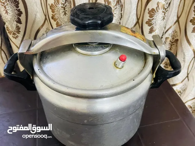 طنجره ظغط وسط اسعوديه بحاله ممتازه مكفوله