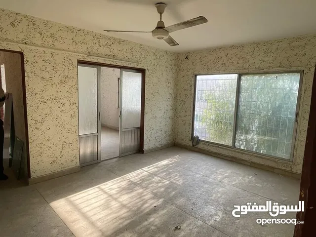 27m2 3 Bedrooms Apartments for Sale in Zarqa Al Zarqa Al Jadeedeh