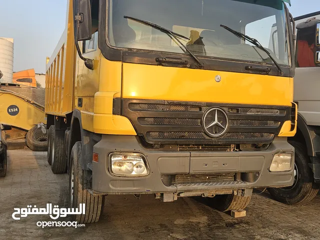 Mercedes Actros truck 6x4 V6 Tipper