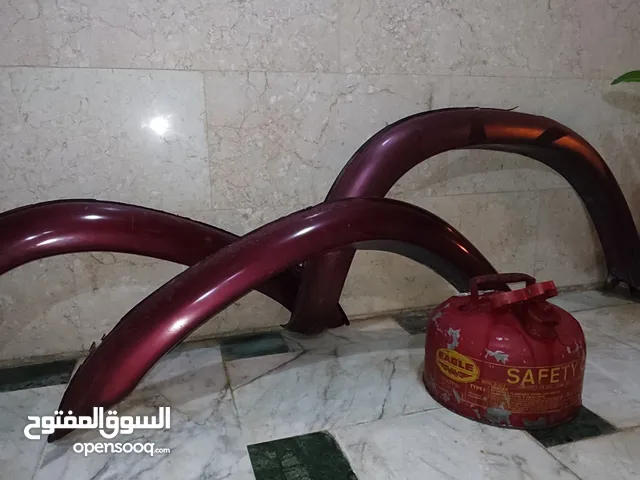 نفاخات تندرا 2004 مع تنك بنزينه اصلى للبيع طرابلس الهضبه