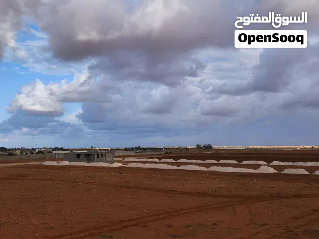 قطعة ارض بعيرة ممتازه وبعيده عن الضغط العالي منطقة الله يبارك بناء جديد في حي هادي