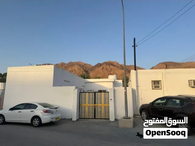منزل للبيع في ولايه العامرات- الحاجر.