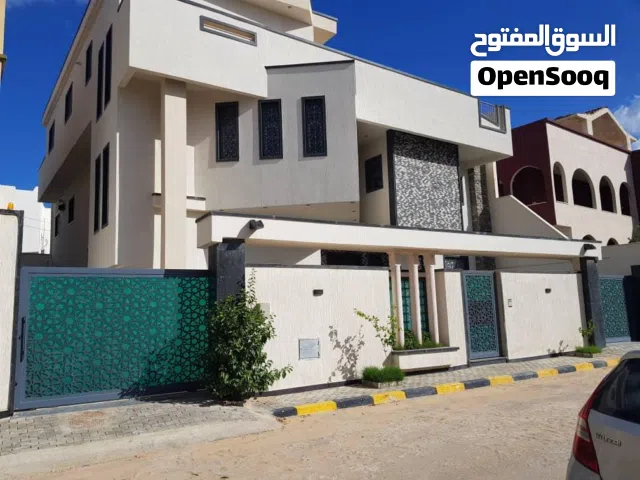 1200 m2 More than 6 bedrooms Townhouse for Sale in Tripoli Al-Hashan