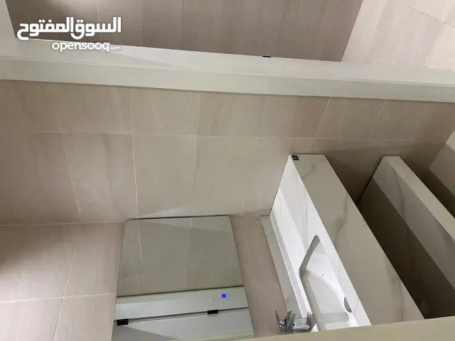 126 m2 3 Bedrooms Apartments for Rent in Al Riyadh Ghirnatah