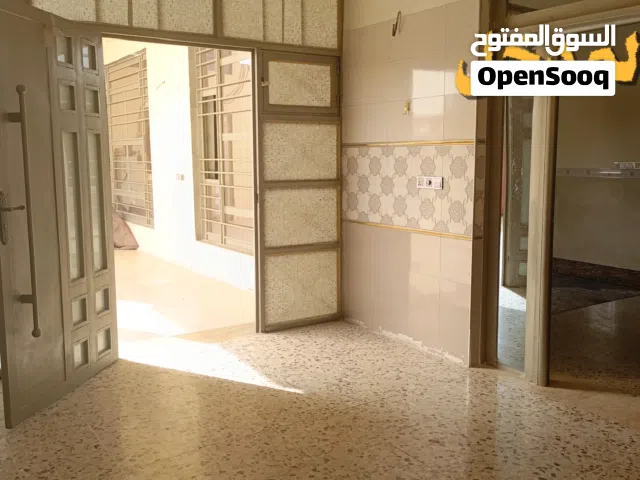 450 m2 2 Bedrooms Townhouse for Sale in Baghdad Taji