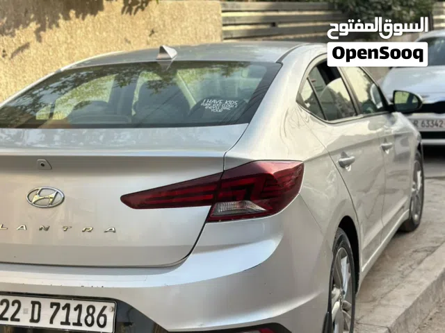 2020 هيونداي النترا SEL