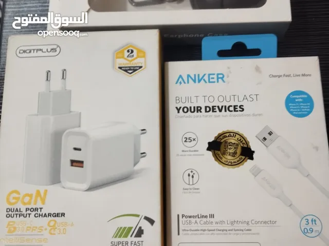 كيبل انكر الغني عن التعريف وشاحنه  استعمال جدا قليللل