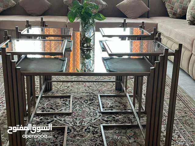 طاولات ديكور الوصف مهم