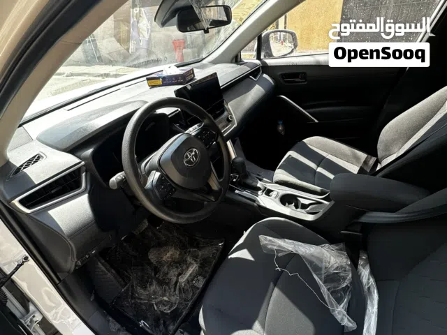 2025 تويوتا كورولا Cross