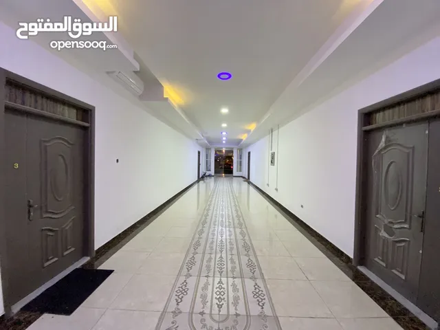 شقة Vip 3غرف 3حمام شامل المياة والكهرباء والصيانة بمدينة محمد بن زايد