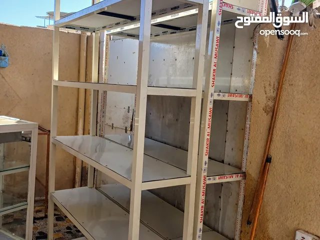 رفوف محل كامله
