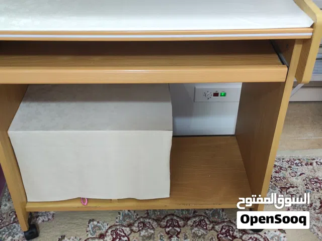 مكتب كمبيوتر استعمال خفيف للبيع