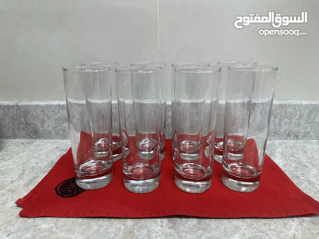 كاسات زجاج عدد 8 جديده غير مستعمله