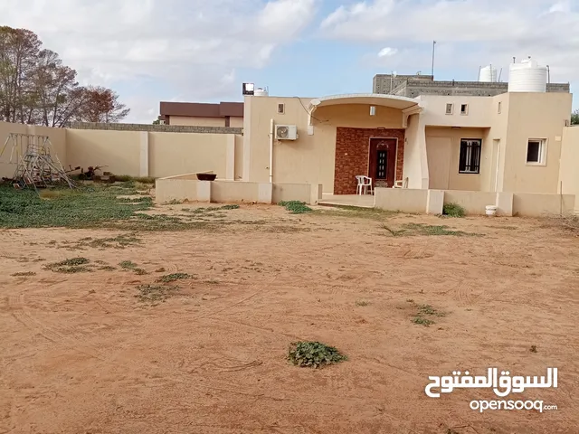 90 m2 3 Bedrooms Apartments for Rent in Misrata Tamina