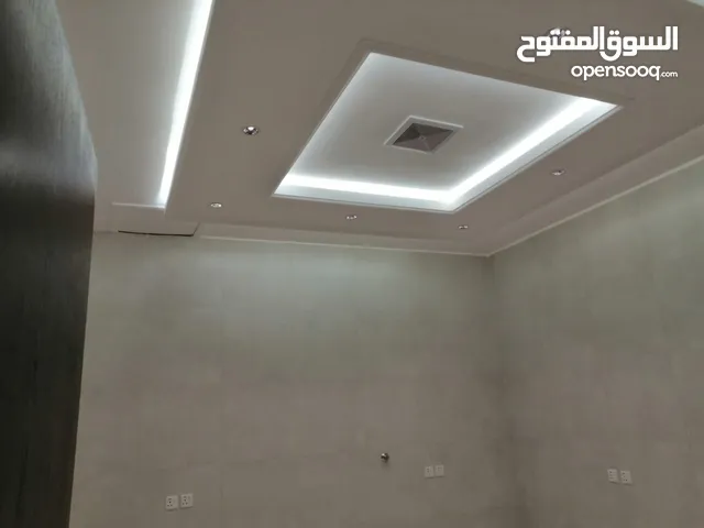 180 m2 4 Bedrooms Apartments for Rent in Khamis Mushait Al Mamurah
