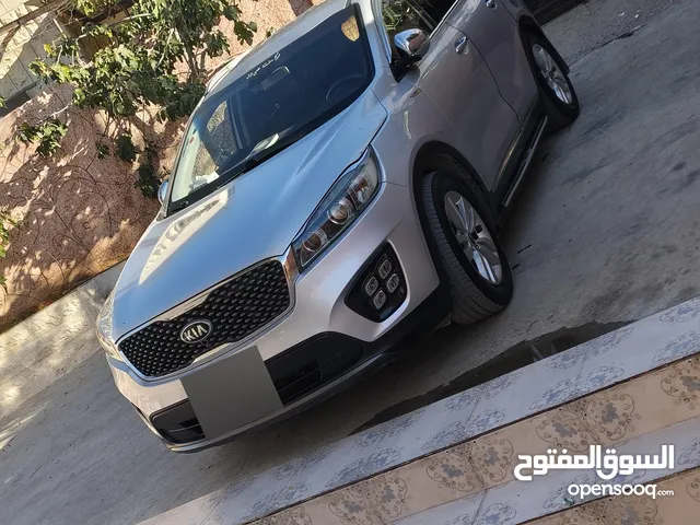 Used Kia Sorento in Hebron