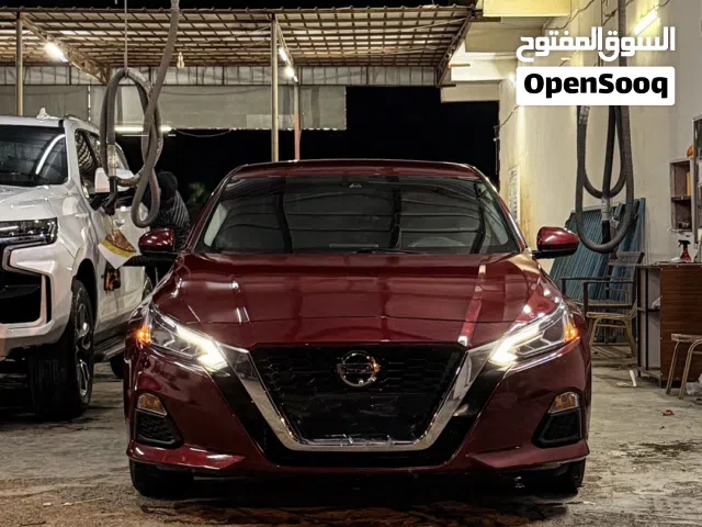 2022 نيسان التيما SV