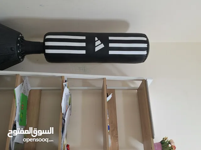 كيس ملاكمه كبير مع قفازات