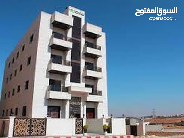 شقة بالهشامي شمالي مساحة 95م غرفتين نوم وصالة ومطبخ وحمامين طابق الاول رقم الاعلان b1