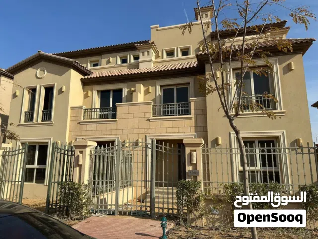 معايا فيلا استلام فوري في لافيستا سيتي جاهزة للمعاينة من بكره
