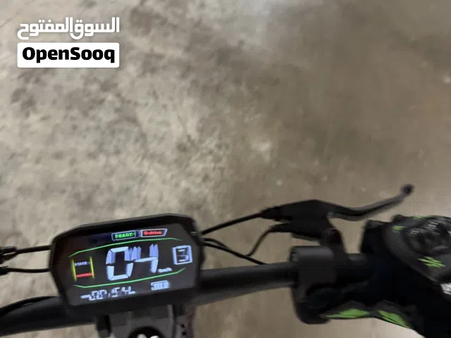 سكوتر كهربائي سريع.