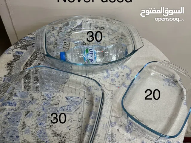 ادوات مطبخ متنوعة منها الجديد ومنها المستعمل