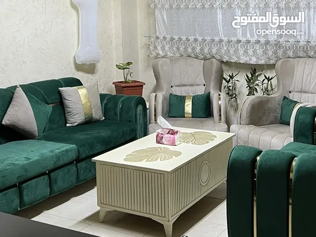 طقم كنب سبع مقاعد