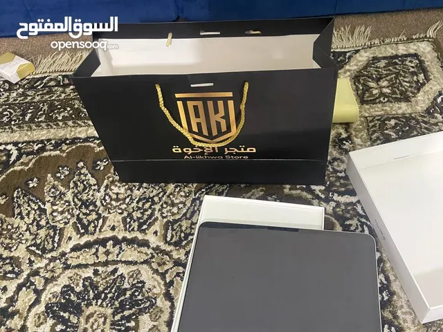 Apple iPad 256 GB in Tripoli