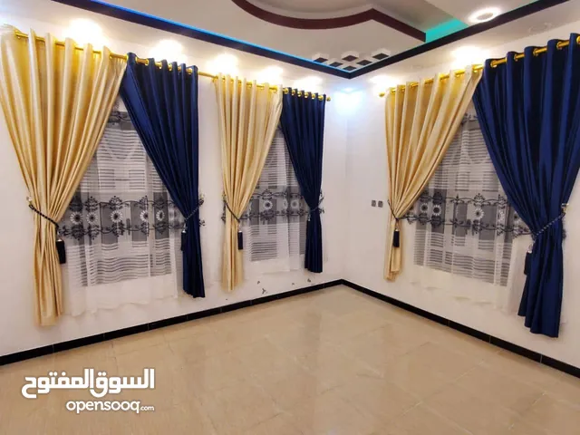 ستائر جلكسي درجه اولى بضاعه فاخرمن الاخر عرض الستاره عرض150الطول 260 معا الشيفون معا العده