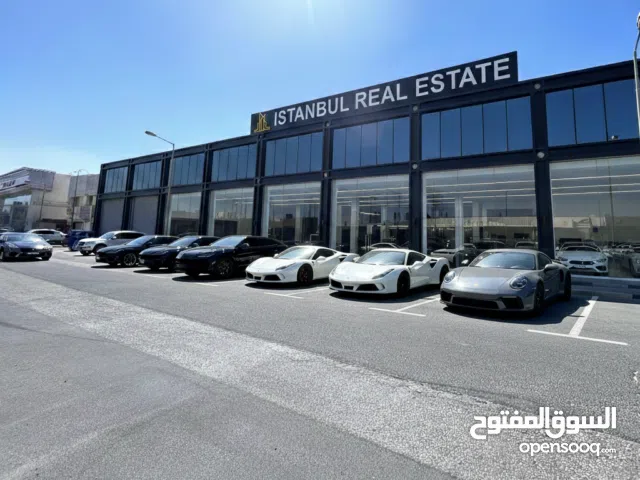 Highway Facing Showroom in Sanad