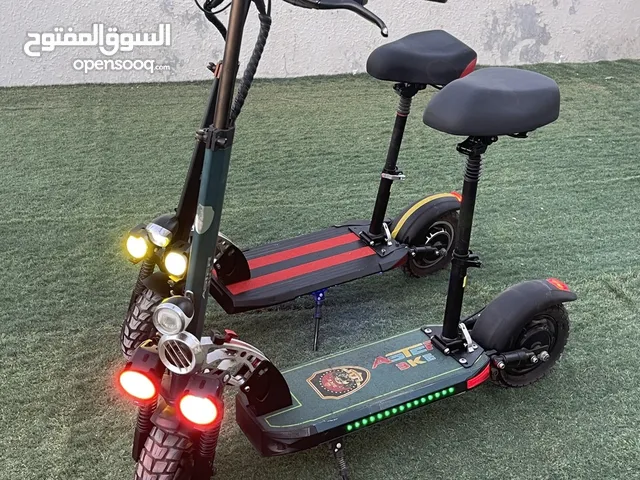 للبيع سكوتر كهربائي مستعمل بحالة ممتازة 48 فولت for sale used scooter 48 V