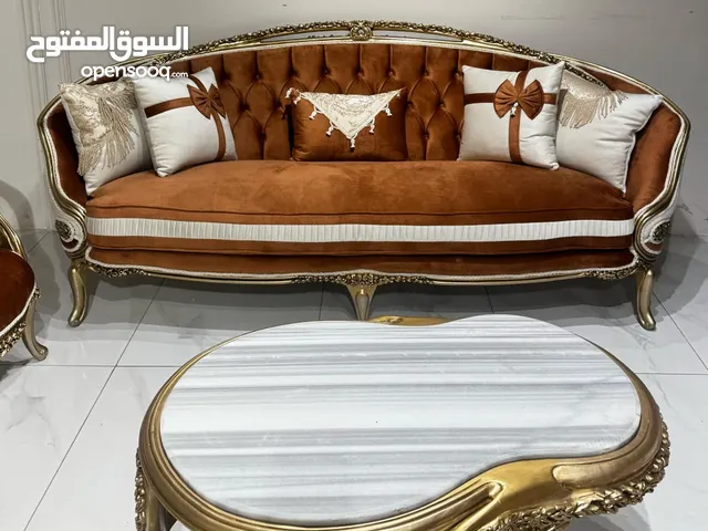 طقم كنب New classic استيرادمصري تفصيل9 مقاعدمصنوع من اجود انواع الخشب الزان الصلب بالكامل حفر يدوي