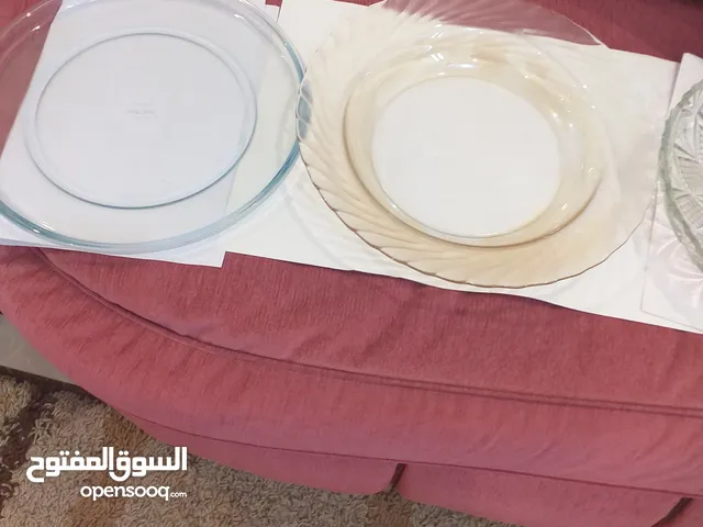 اطباق للمطبخ والسفره