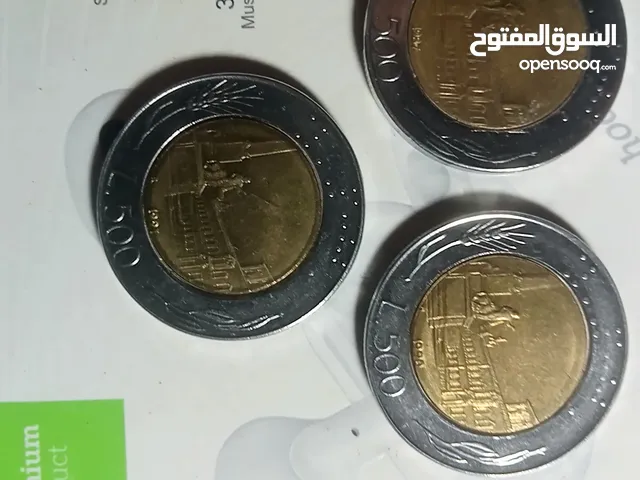 عملات إيطاليا