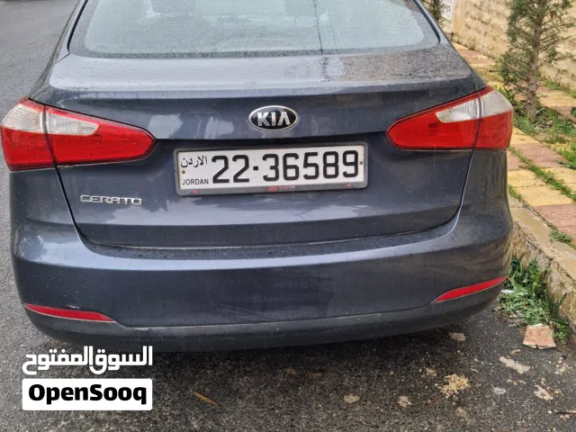 2016 كيا سيراتو Standard