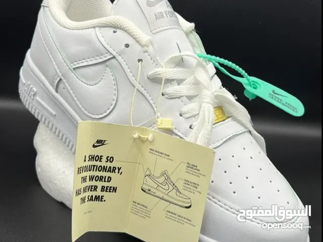 حذاء Nike Air force 1 فيتنامي طبي متوفر جميع القياسات ويوجد توصيل كافة محافضات العراق للحجز راسل خاص