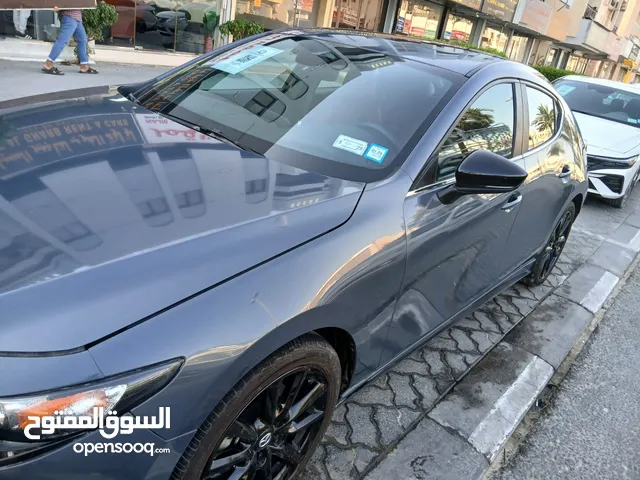 HatchBack Mazda in Sharjah