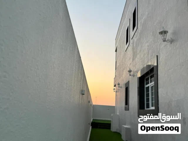 240 m2 More than 6 bedrooms Villa for Sale in Abu Dhabi Muroor Area