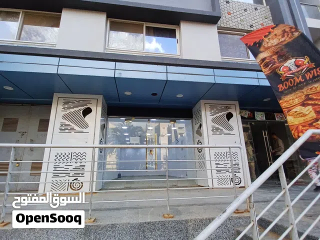 محل تجارى مساحته 60 متر مربع