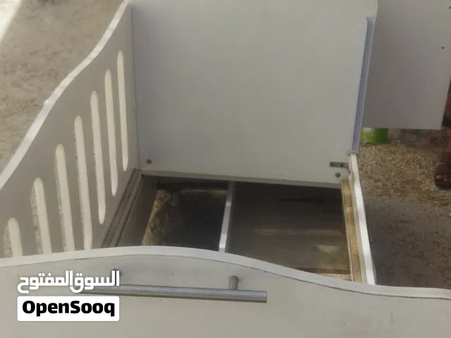 تخت اطفال هزاز لعمر 4سنوات