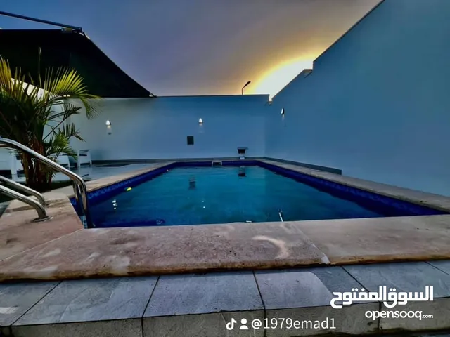 2 Bedrooms Chalet for Rent in Tripoli Al-Baesh