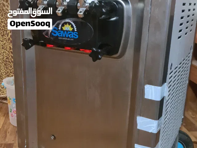 ماكينة ايسكريم شبه جديده