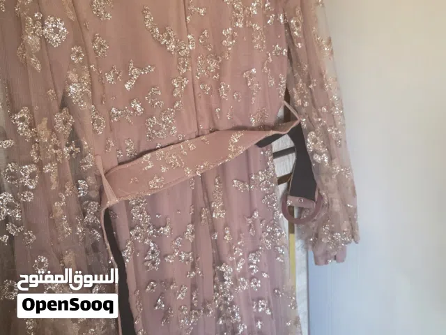 فساتين للمحجبات غير ملبوسات في منهم واحد جديد بالورقه لسا