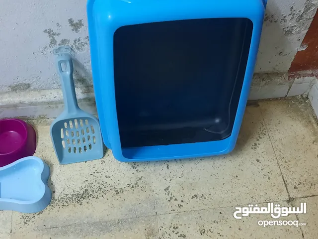 مستلزمات قطط للبيع شبه جديد استعمال خفيف