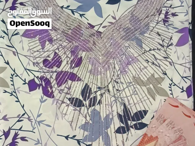 4قطع 10ريال و مخور هديه