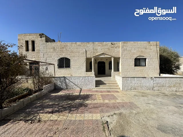 200 m2 More than 6 bedrooms Townhouse for Sale in Amman Alkhashafia