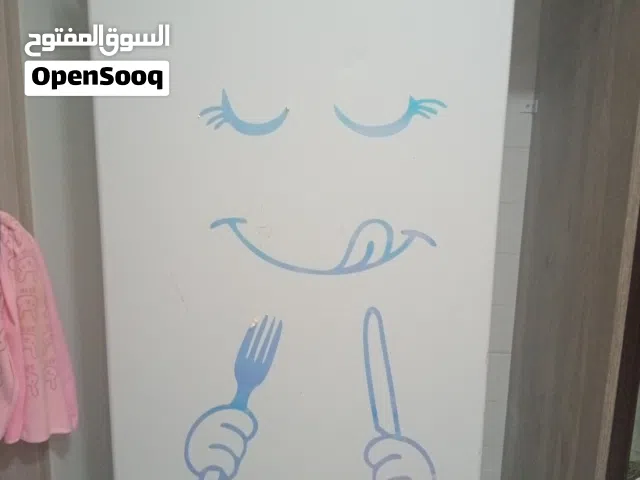 ثلاجه مستعمله للبيع ماركة زيل شغلها جيد جدا