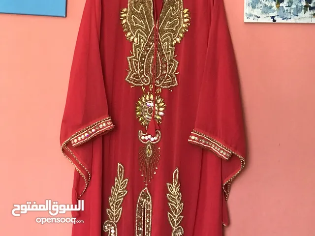 مغربية + شال اسود مره فخمين للعيد/ اخر يوم لاستقبال طلباتكم بالخميس قبل العيد