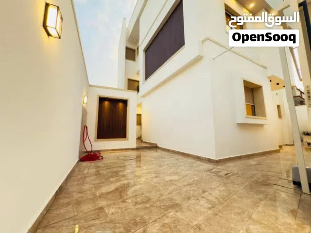 500 m2 5 Bedrooms Villa for Sale in Tripoli Other